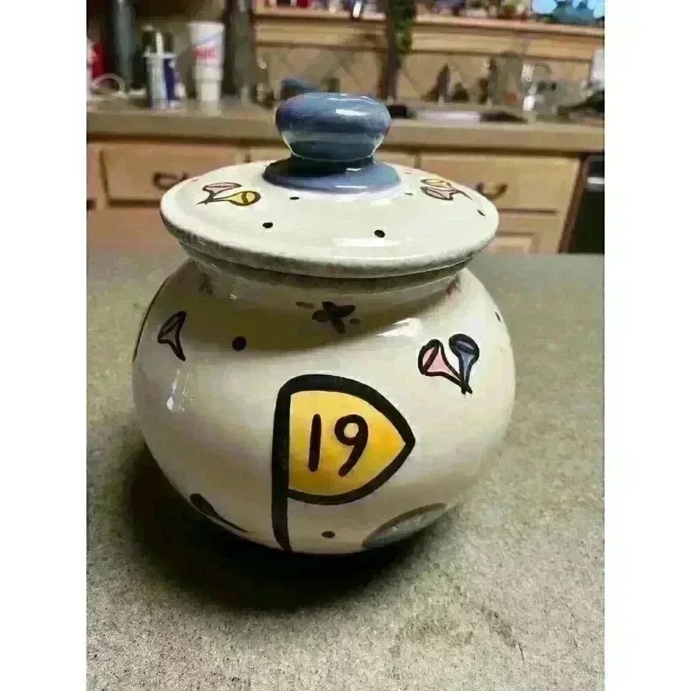 Golf motive ceramic cookie/treats jar‎ 19th Hole